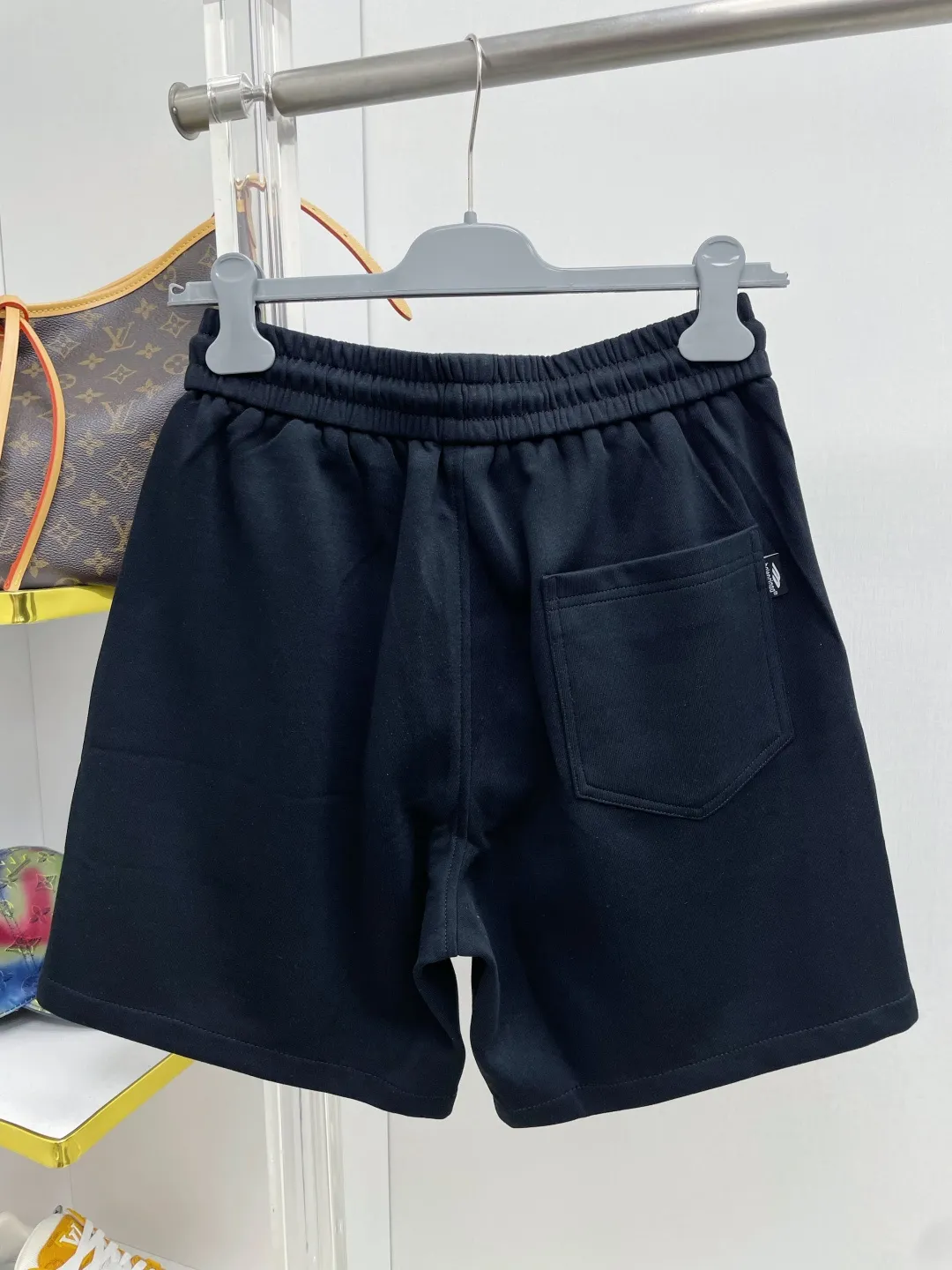 Bal Paris 2026 summer New Arrival embroidered letters 🪡 brand LOGO casual shorts DD are on sale simultaneously on the official website. Brand Classic LOGO casual pants, customized fabrics, excellent comfort and strong touch. Highly recognisable, perfect appearance and craftsmanship. Size:M-3XL
